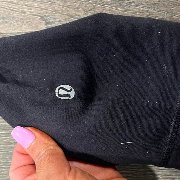 Lululemon Wunder Under Crop in Black/Teal Quilt Size 4 - Picture 4 of 8